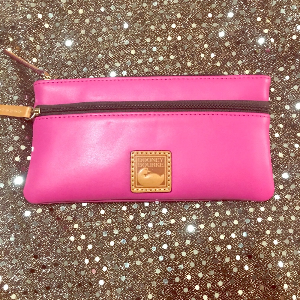 Dooney & Bourke fuchsia wallet